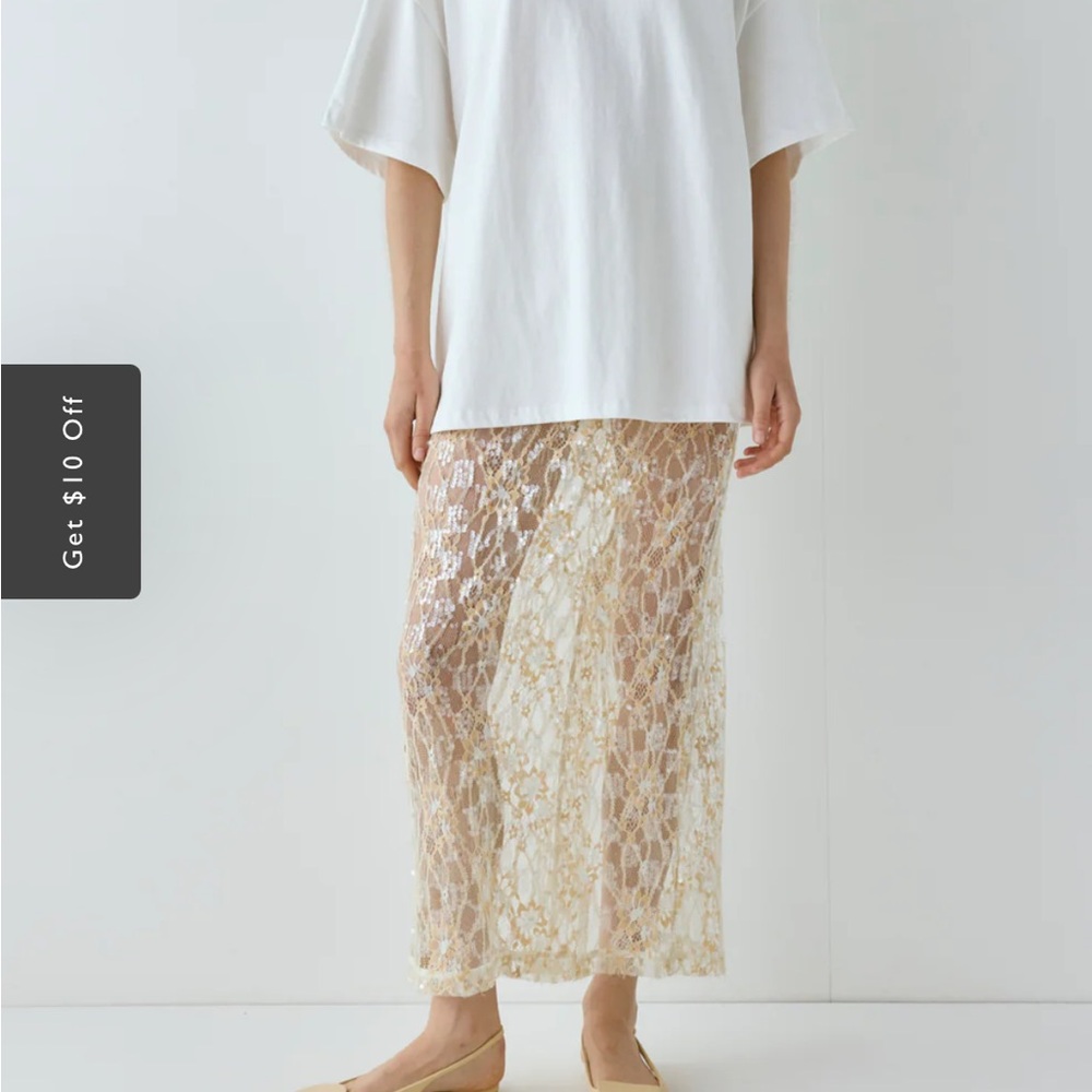 VRG GRL Elegant Lace Sequim Overlay Skirt - Cream
